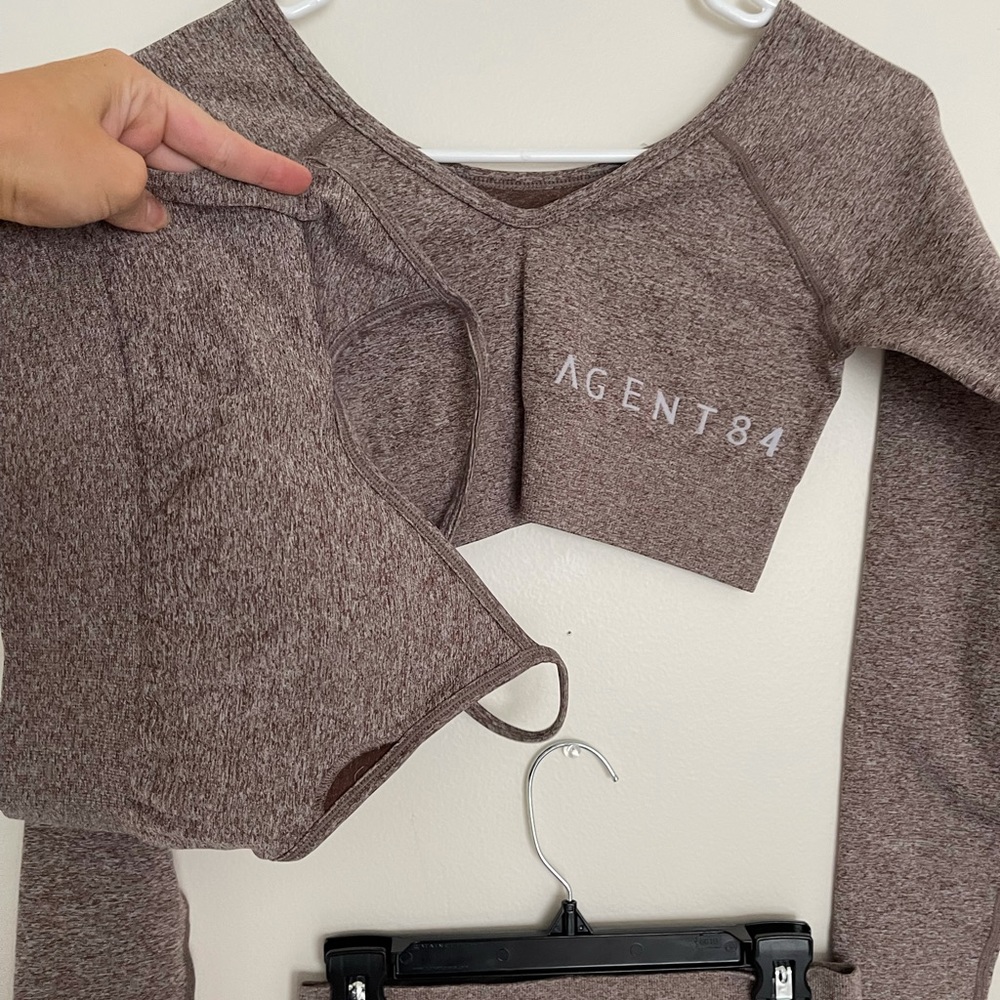 Three Pieces Set - image 8